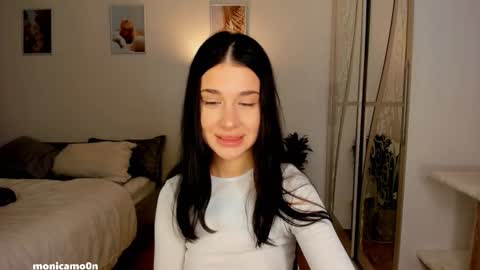 Snapshot of ssash1mii chatting on 11.17.25 Hey guys i miss you so much online show from 11.17.25