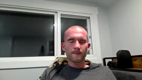 Snapshot of sscccooottt chatting on 11.23.25 sscccooottt online show from 11.23.25