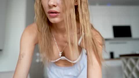 Scarlett online show from 06.25.26
