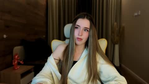 Chloe online show from 07.19.26