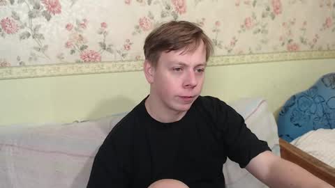 Snapshot of st_rudy chatting on 12.12.24 Joe Peach online show from 12.12.24