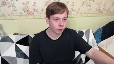 Snapshot of st_rudy chatting on 02.09.25 Joe Peach online show from 02.09.25