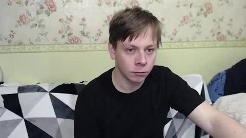 Snapshot of st_rudy chatting on 02.11.25 Joe Peach online show from 02.11.25