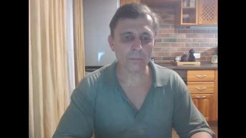 Snapshot of stacattoff chatting on 12.21.24 stacattoff online show from 12.21.24