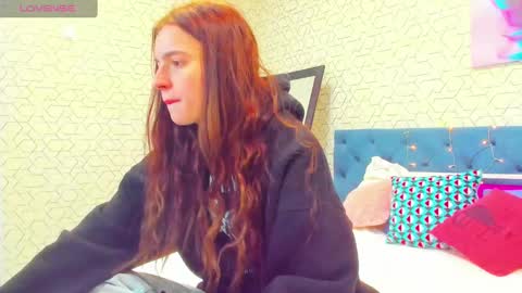 Stacey GMT5 Mo Tu We Th Fr Sa 3am -10am online show from 12.20.24