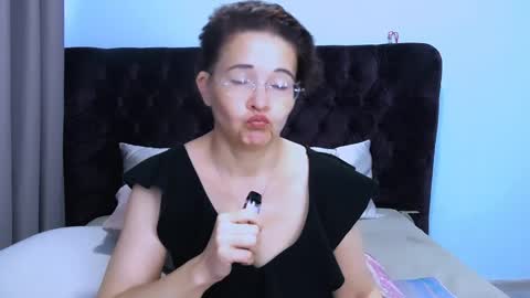 staceydarling online show from 05.09.26