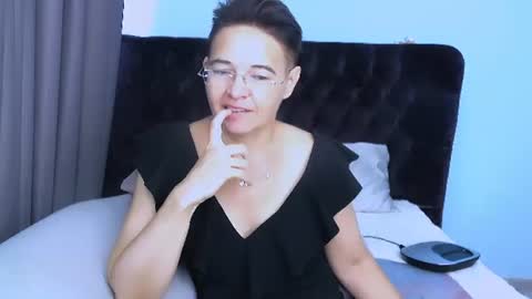 staceydarling online show from 07.28.26