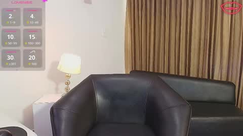 Snapshot of staceygraves_ chatting on 11.14.25 online show from 11.14.25