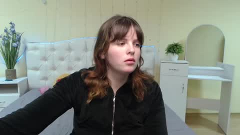 Snapshot of staceylex chatting on 01.30.25 Stacey online show from 01.30.25