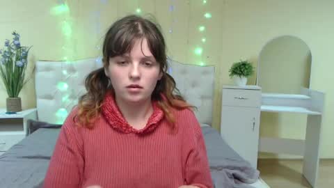 Snapshot of staceylex chatting on 01.30.25 Stacey online show from 01.30.25