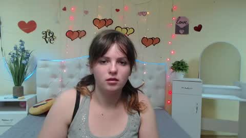 Snapshot of staceylex chatting on 02.13.25 Stacey online show from 02.13.25