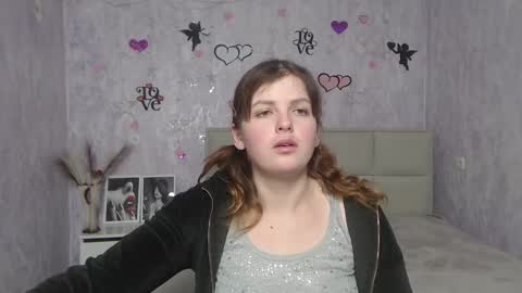 Snapshot of staceylex chatting on 02.17.25 Stacey online show from 02.17.25