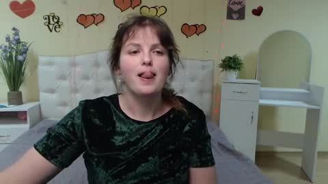 Snapshot of staceylex chatting on 02.22.25 Stacey online show from 02.22.25