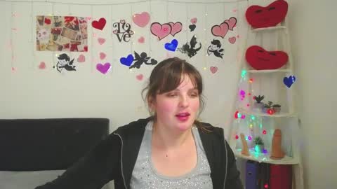 Snapshot of staceylex chatting on 02.23.25 Stacey online show from 02.23.25