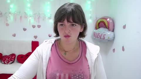 Snapshot of staceylex chatting on 09.09.25 Stacey online show from 09.09.25