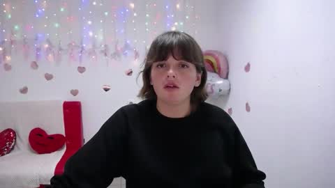 Snapshot of staceylex chatting on 09.17.25 Stacey online show from 09.17.25