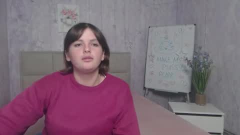 Snapshot of staceylex chatting on 10.09.25 Stacey online show from 10.09.25