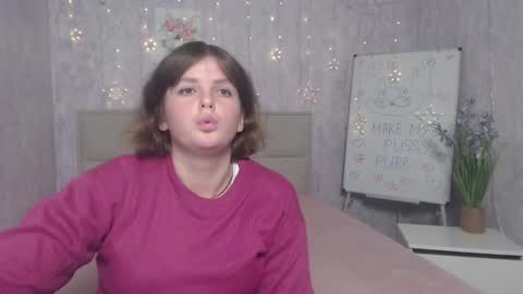 Snapshot of staceylex chatting on 10.10.25 Stacey online show from 10.10.25