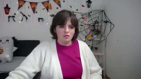 Snapshot of staceylex chatting on 10.22.25 Stacey online show from 10.22.25