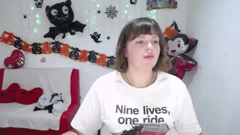 Snapshot of staceylex chatting on 11.02.25 Stacey online show from 11.02.25