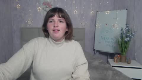 Snapshot of staceylex chatting on 11.06.25 Stacey online show from 11.06.25