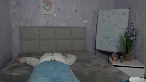 Snapshot of staceylex chatting on 11.10.25 Stacey online show from 11.10.25