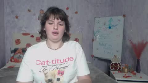 Snapshot of staceylex chatting on 11.30.25 Stacey online show from 11.30.25