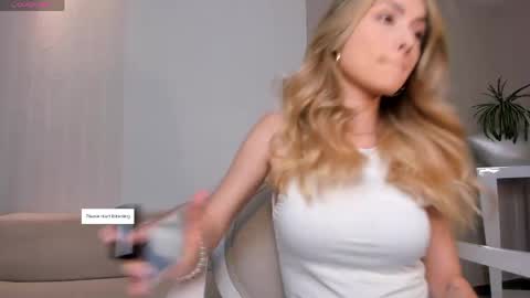 Stacy Woods online show from 04.25.26