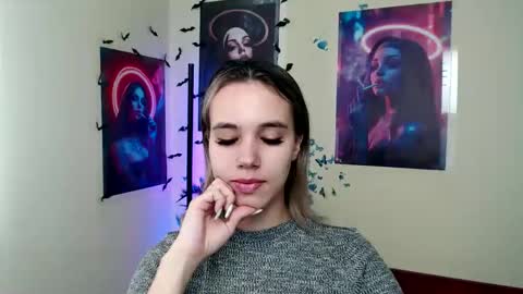 Snapshot of stacy_gr chatting on 09.18.25 Stacy online show from 09.18.25