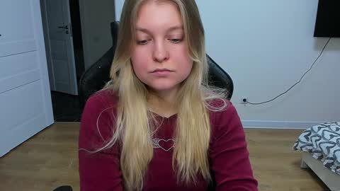 Snapshot of stacy_miraclee chatting on 01.24.25 Stacy online show from 01.24.25