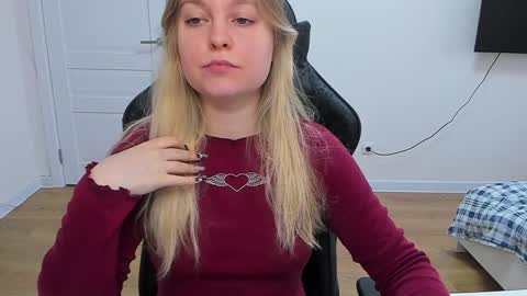 Snapshot of stacy_miraclee chatting on 02.07.25 Stacy online show from 02.07.25