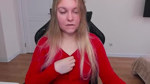 Snapshot of stacy_miraclee chatting on 09.19.25 Stacy online show from 09.19.25