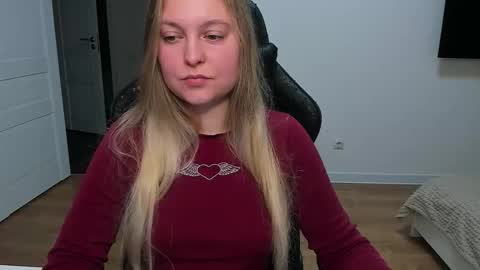 Snapshot of stacy_miraclee chatting on 10.15.25 Stacy online show from 10.15.25