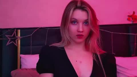 StacyEvances online show from 12.21.25