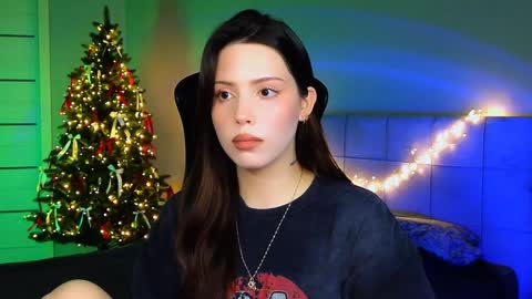 Snapshot of stacygonzales_ chatting on 01.07.25 Bye bye dear See you on December 3st  online show from 01.07.25