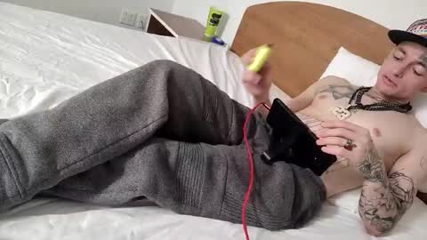 Straightupdownbad online show from 02.11.26