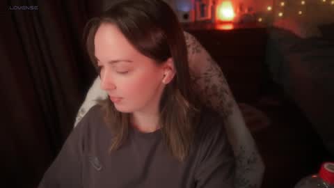 Snapshot of star_shopping chatting on 11.20.25 Alice online show from 11.20.25