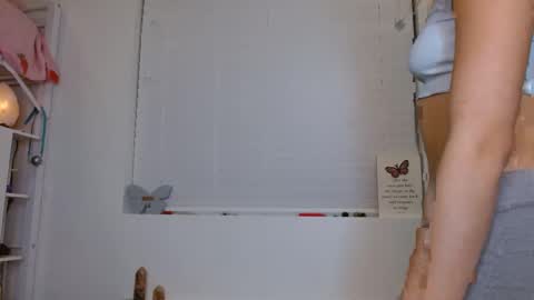 Snapshot of stara_dreams chatting on 12.03.24 Stara Winters online show from 12.03.24