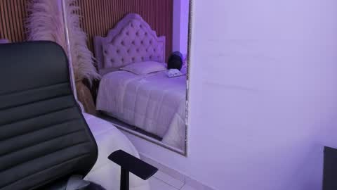 Snapshot of starbutterflyy_ chatting on 03.10.26 STAR online show from 03.10.26