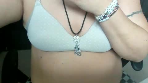 starella___saxxxton online show from 01.08.26