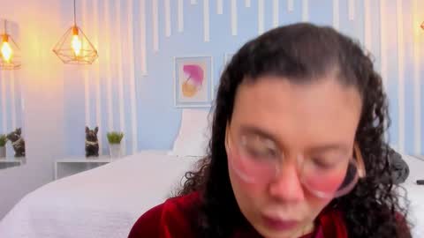 Stark Jones online show from 10.05.25