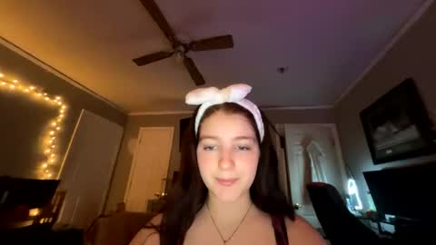 Snapshot of starlight09102 chatting on 01.08.25 Starlight online show from 01.08.25