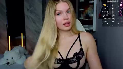 Caroline online show from 07.26.26