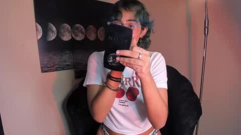      online show from 03.10.25