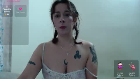 Snapshot of steel_girl chatting on 01.07.25 Luna Fox online show from 01.07.25