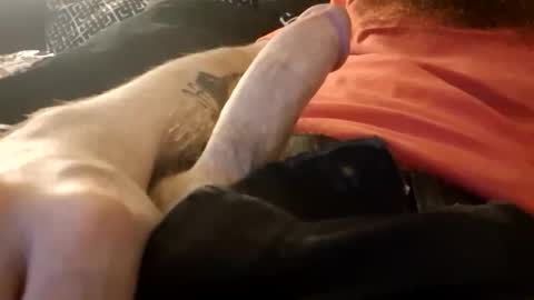 Snapshot of steelroddtodd chatting on 10.19.25 steelroddtodd online show from 10.19.25