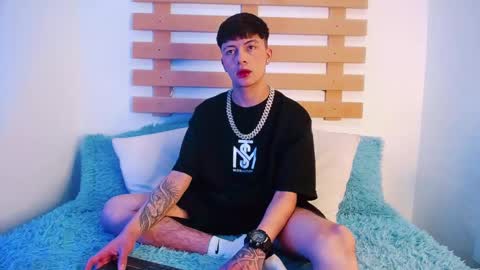 Steev online show from 01.01.25