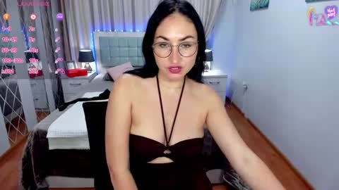 StefanaWinter online show from 08.04.26