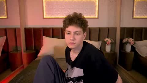 Esrefan online show from 02.21.26