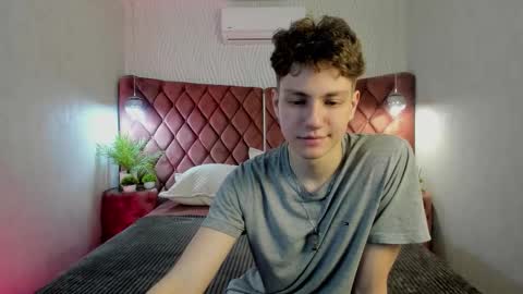 Esrefan online show from 03.04.26